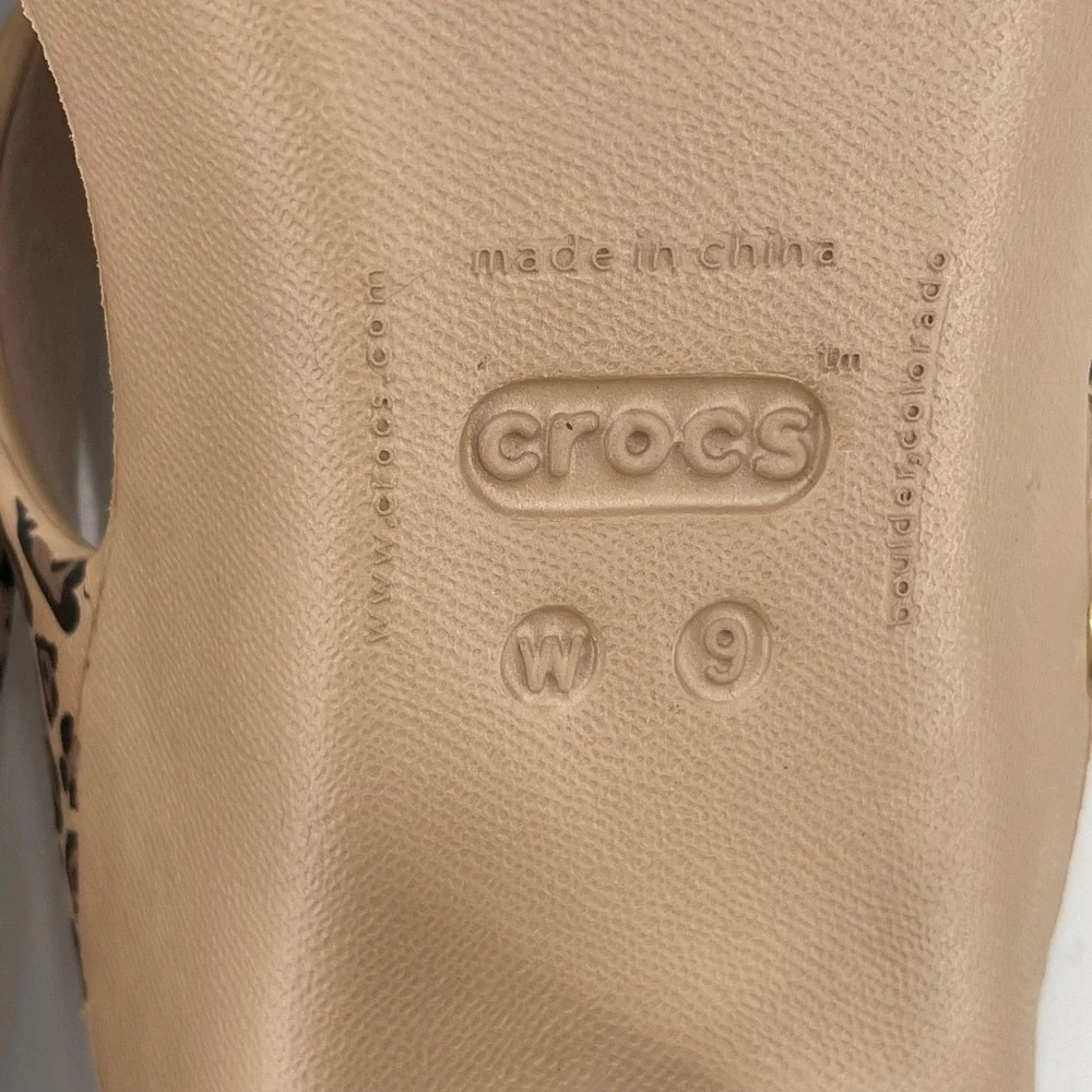 Crocs Womens Cyprus IV Heel Sz. 9 Tan Ltd. Edition EUC Strappy Leopard 16140